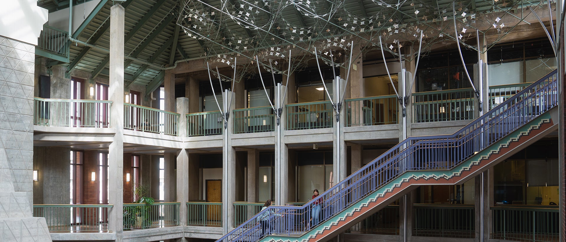 Willamette Hall Courtyard